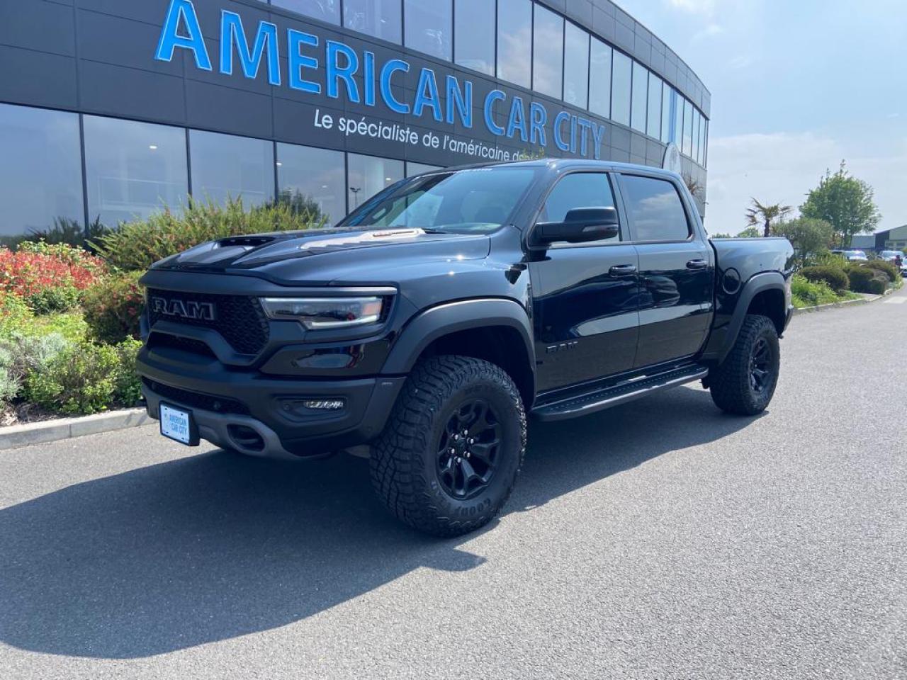 DODGE RAM 1500 CREW CAB TRX 6.2L V8