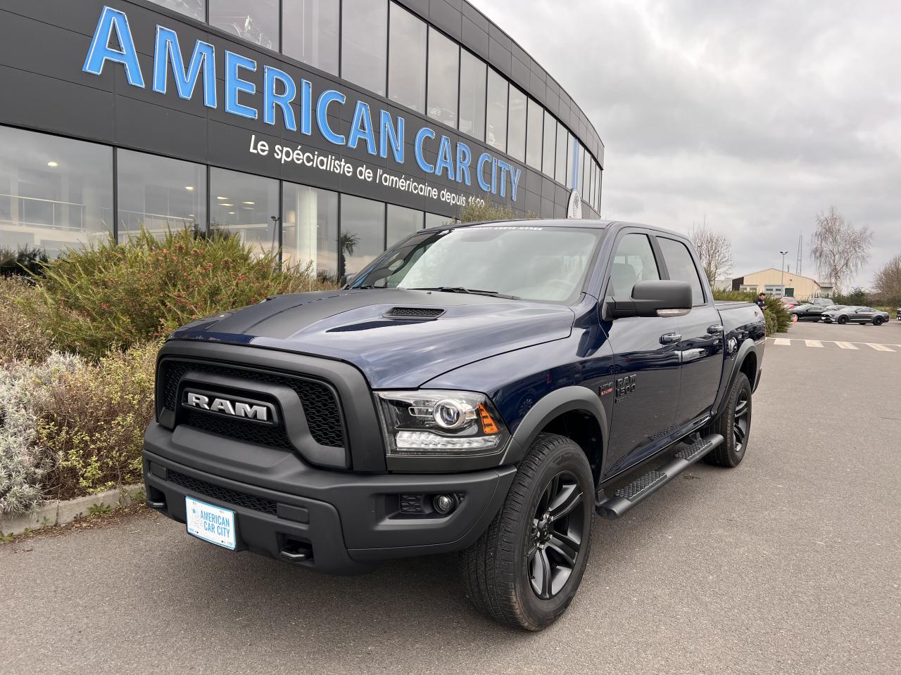 DODGE RAM 1500 Crew Cab SLT WARLOCK