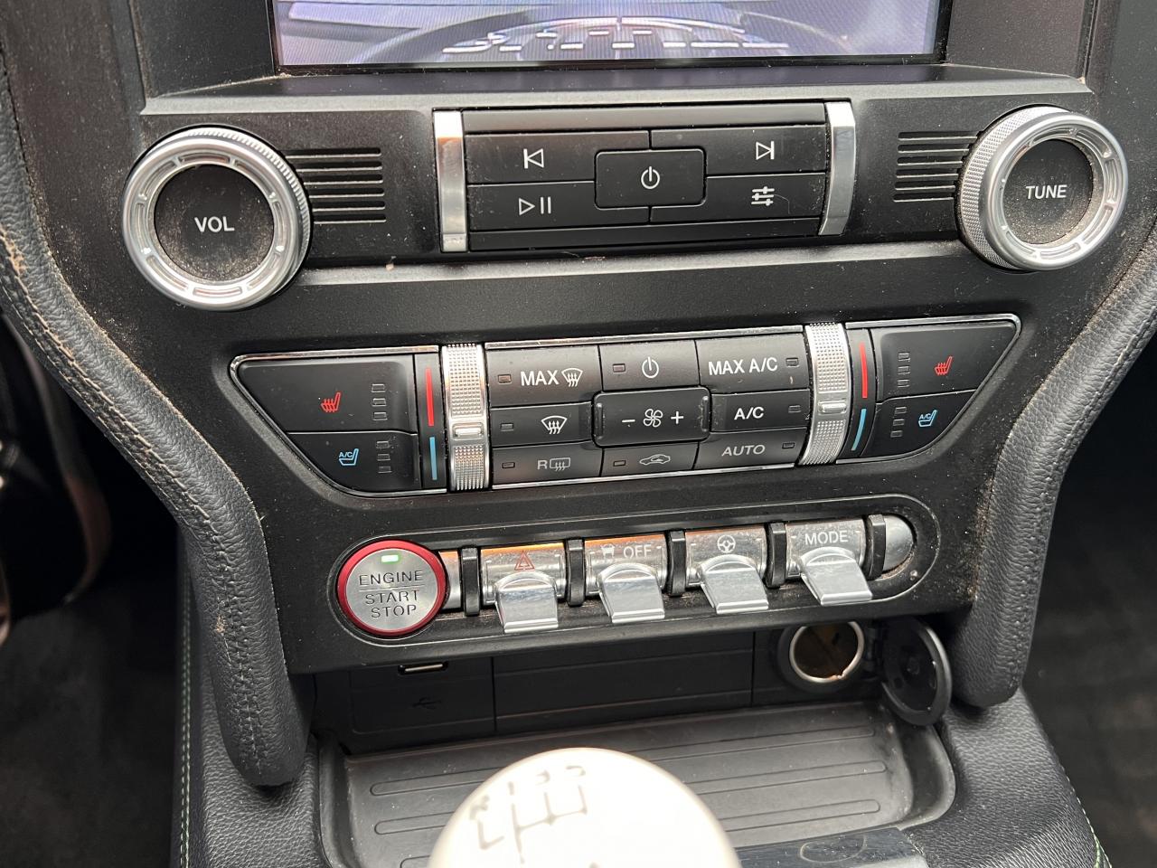 FORD MUSTANG BULLITT V8 5.0L - MALUS INCLUS