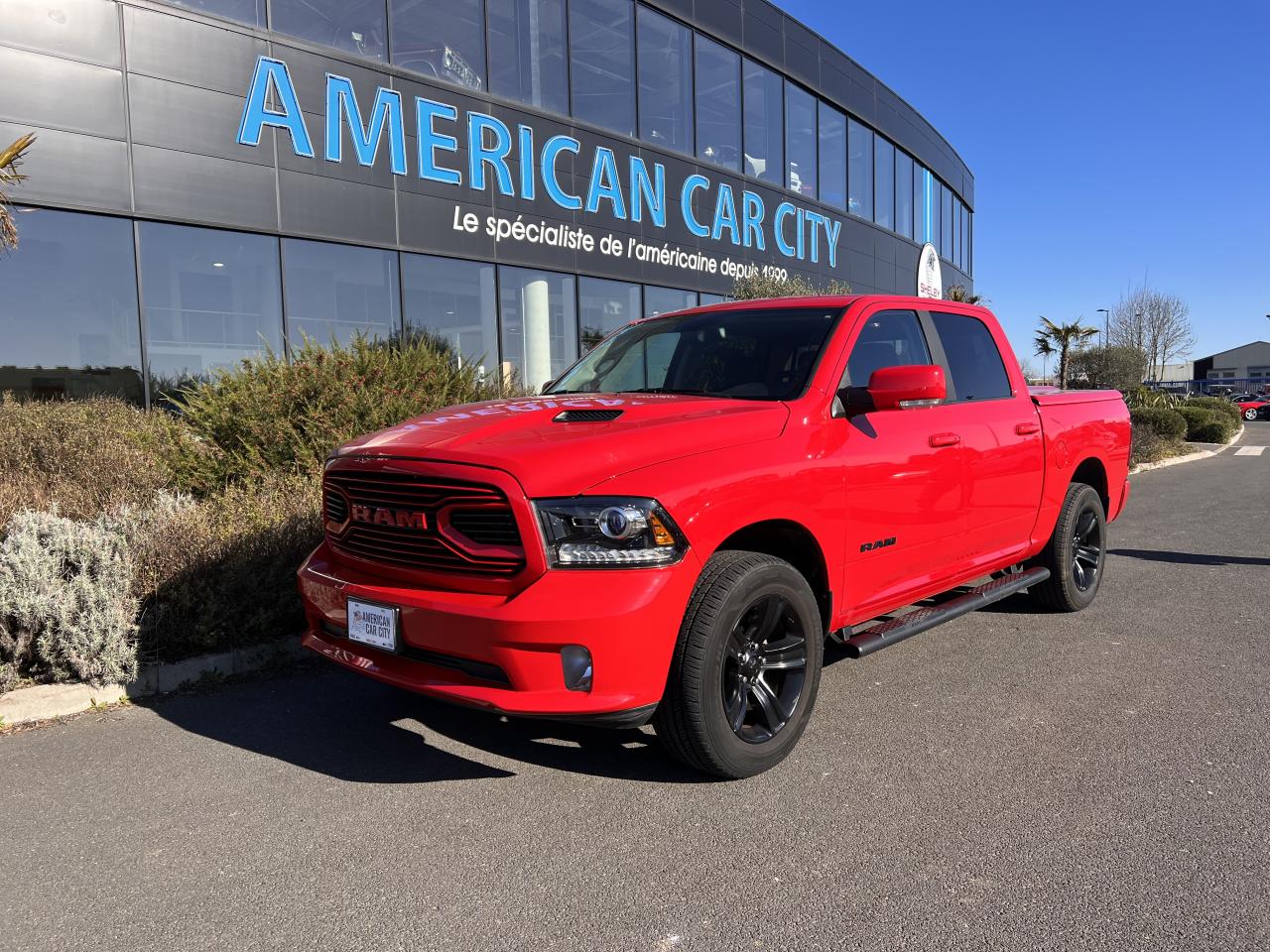 DODGE RAM 1500 CREW SPORT CLASSIC BLACK PACKAGE