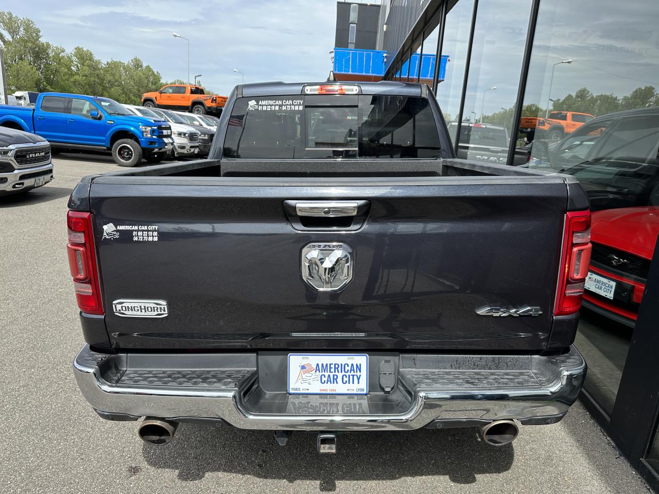 DODGE RAM 1500 CREW LONGHORN