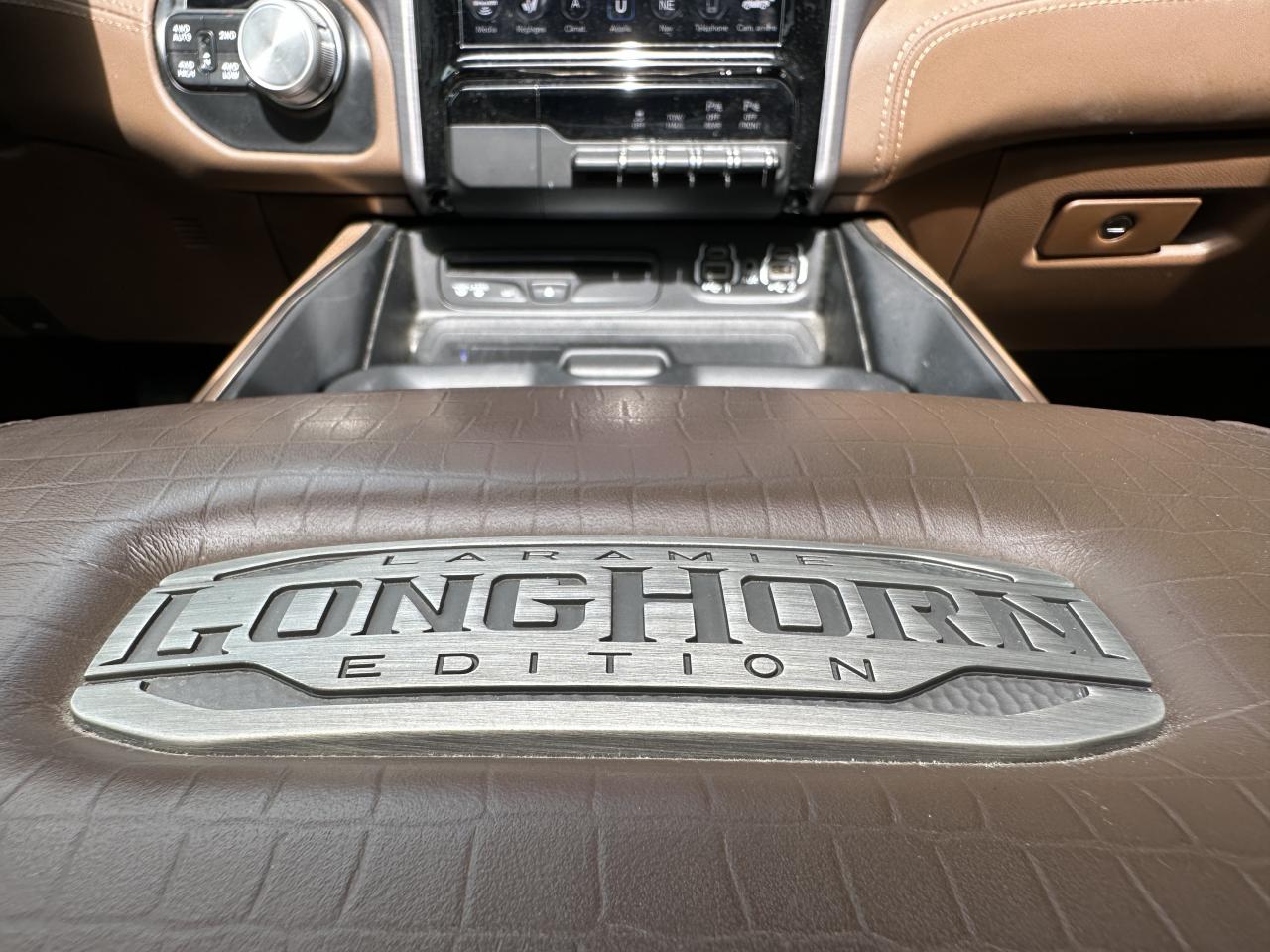 DODGE RAM 1500 CREW LONGHORN