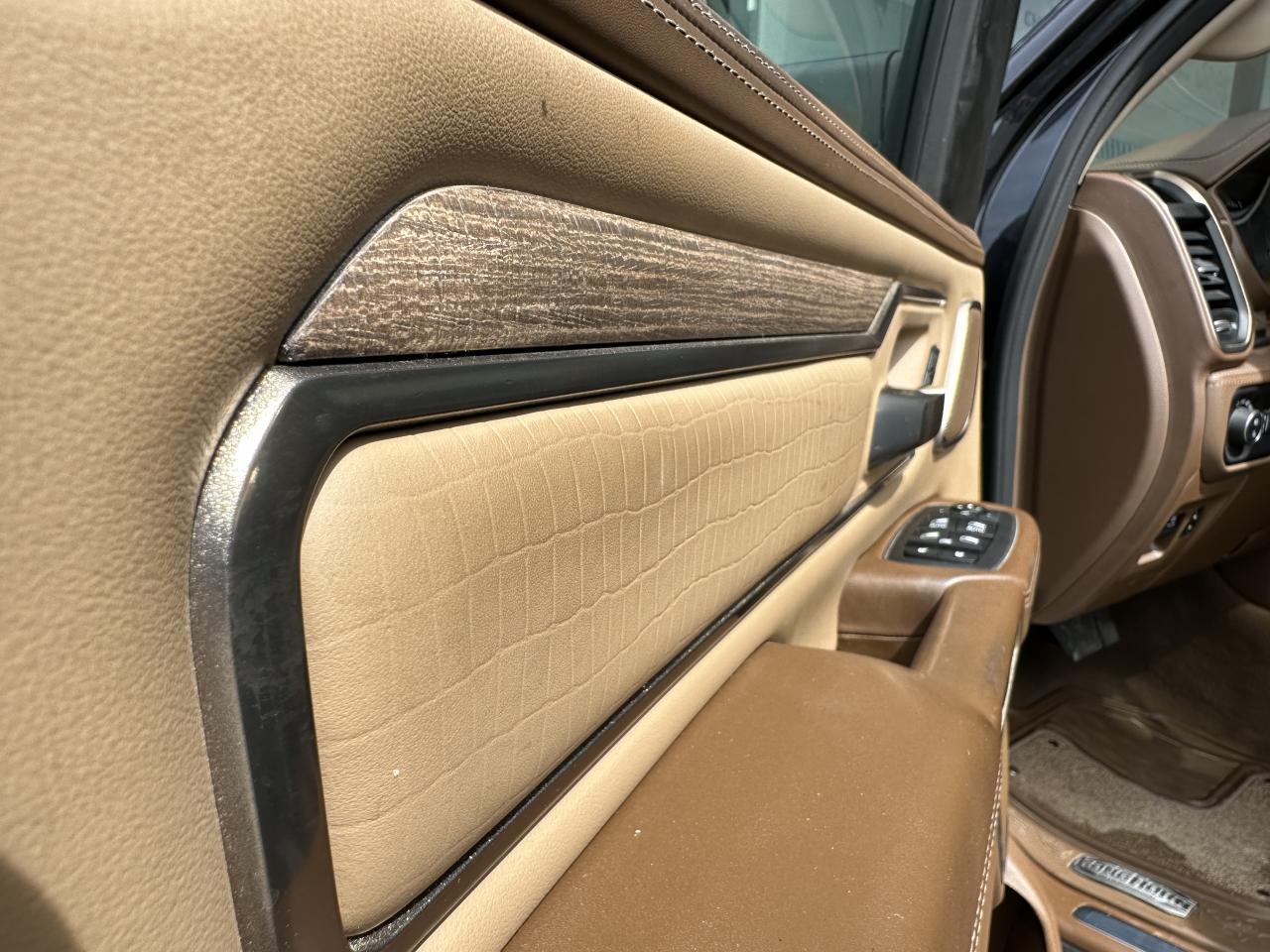 DODGE RAM 1500 CREW LONGHORN