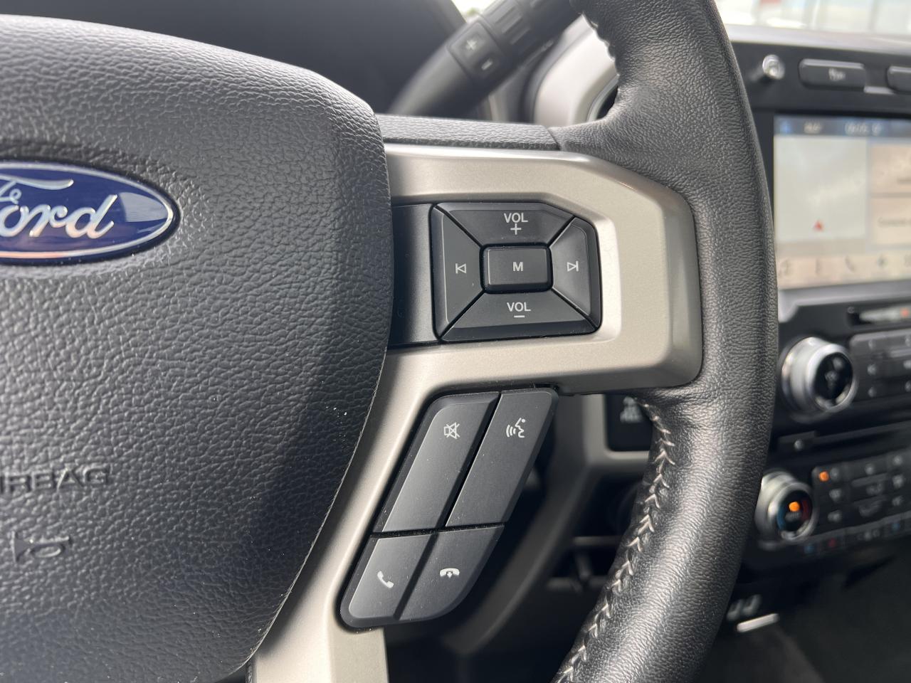 FORD F150 BLACK OPS Supercrew V8 5.0L Flexfuel