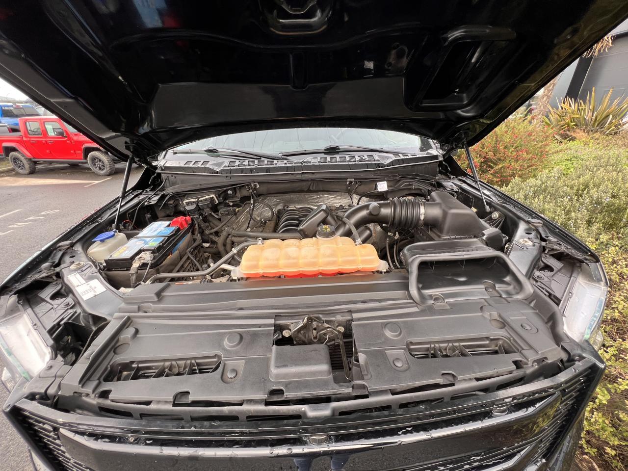 FORD F150 BLACK OPS Supercrew V8 5.0L Flexfuel