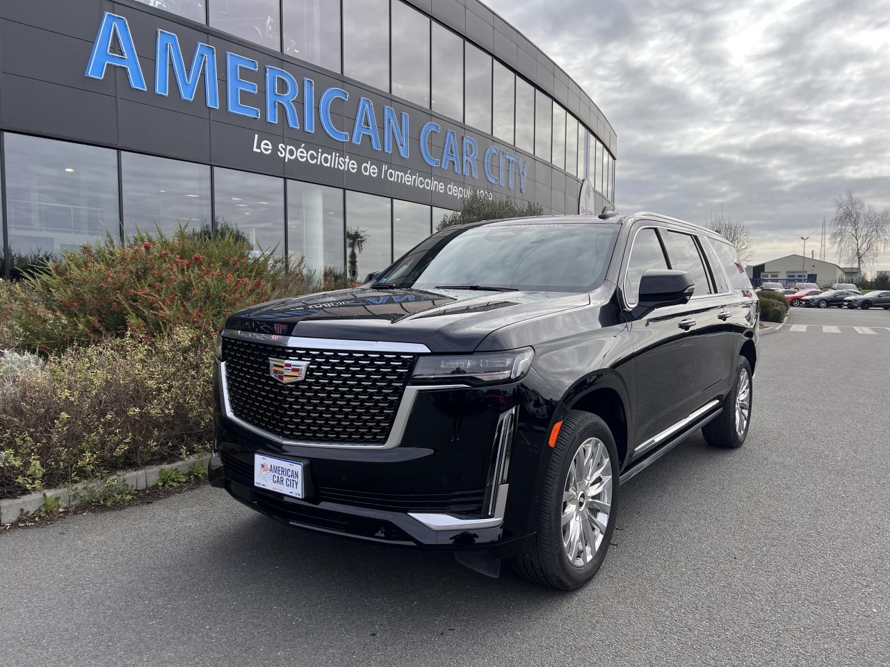 CADILLAC ESCALADE ESV Premium Luxury V8 6.2L CTTE Fourgon