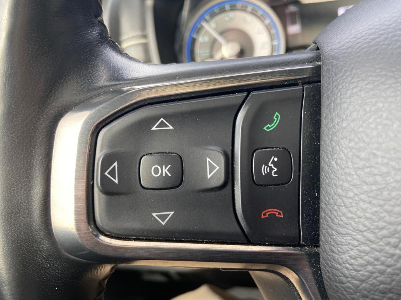 DODGE RAM 1500 CREW CAB LIMITED AIR