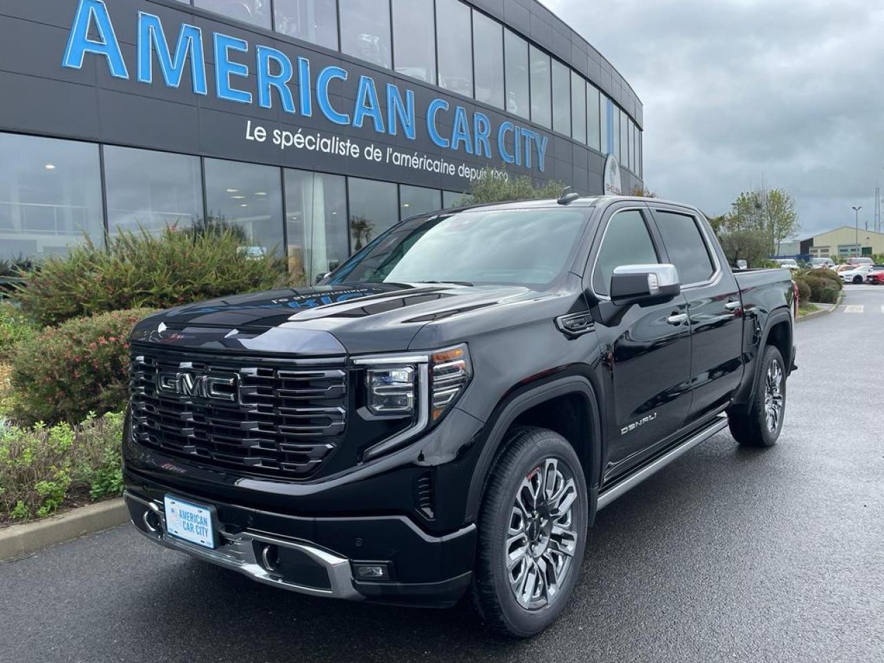 GMC Sierra Crewcab Denali Ultimate Edition V8 6.2L