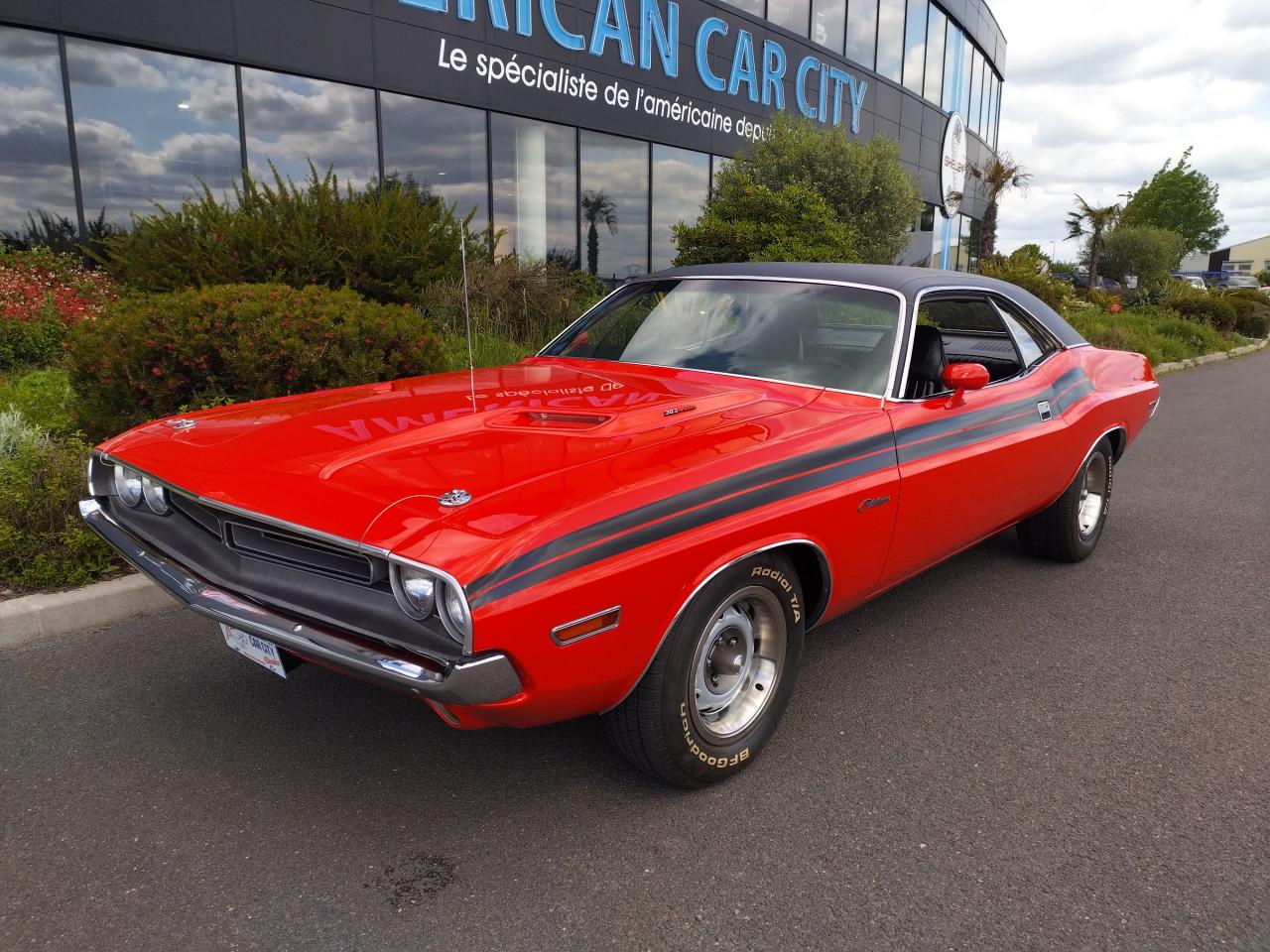 DODGE CHALLENGER 383 MAGNUM BOITE MANUELLE