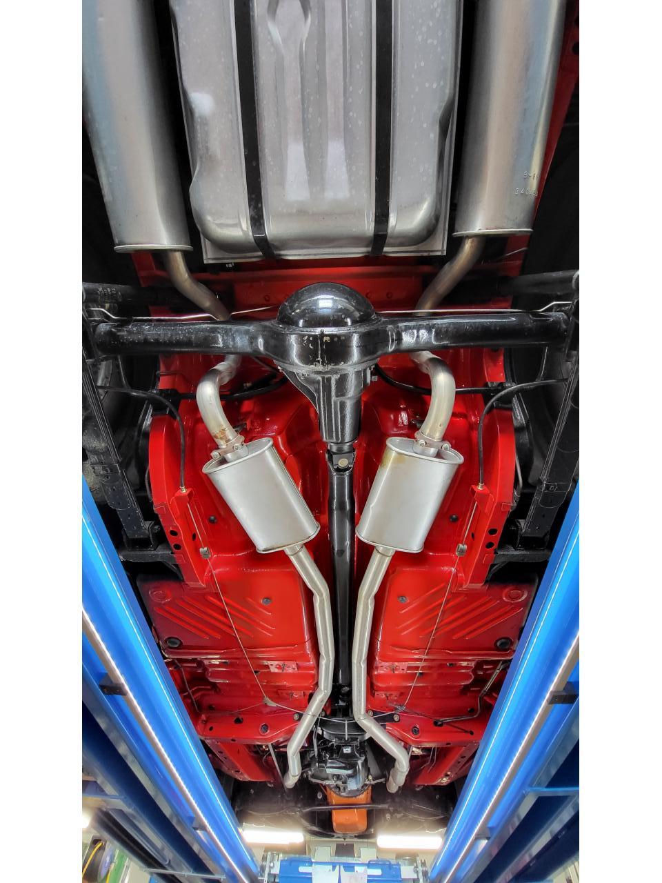 DODGE CHALLENGER 383 MAGNUM BOITE MANUELLE
