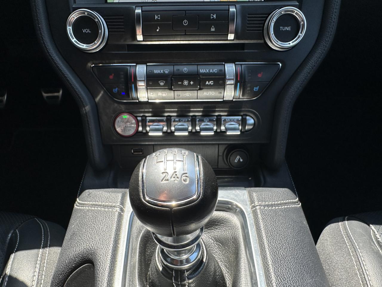 FORD MUSTANG Fastback 5.0 V8 Ti-VCT - 450 GT