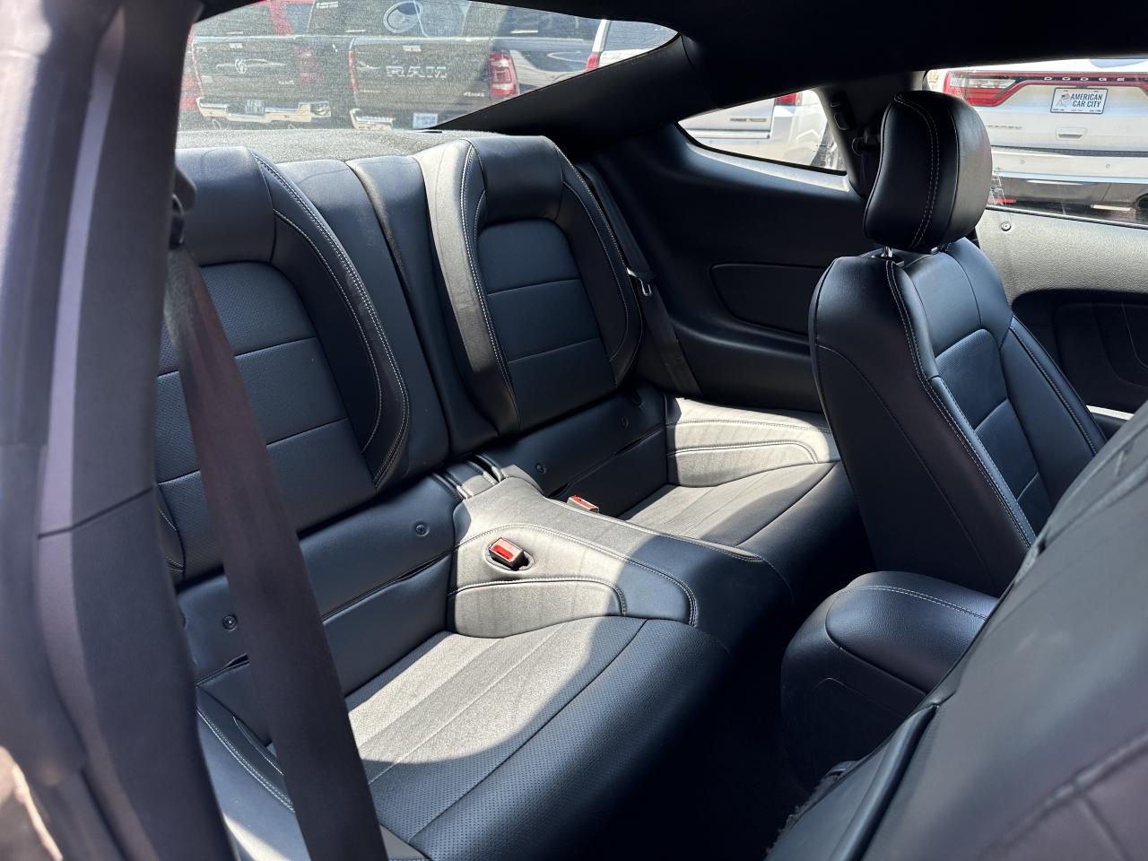 FORD MUSTANG Fastback 5.0 V8 Ti-VCT - 450 GT