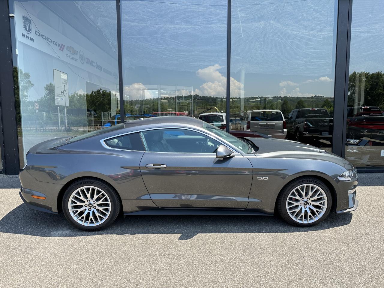 FORD MUSTANG Fastback 5.0 V8 Ti-VCT - 450 GT
