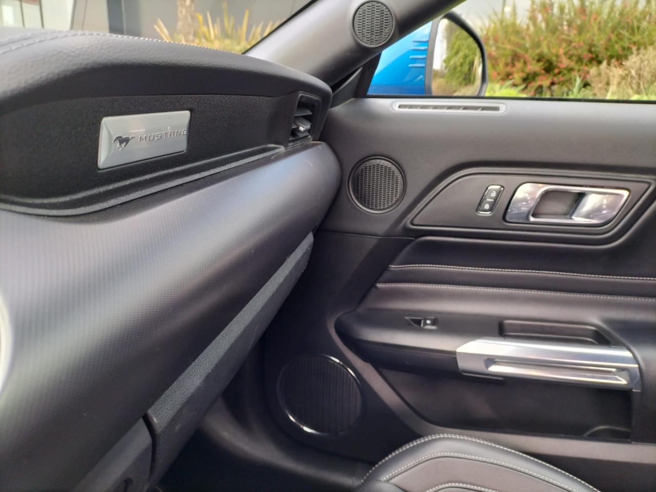 FORD MUSTANG GT CABRIOLET V8 5.0L