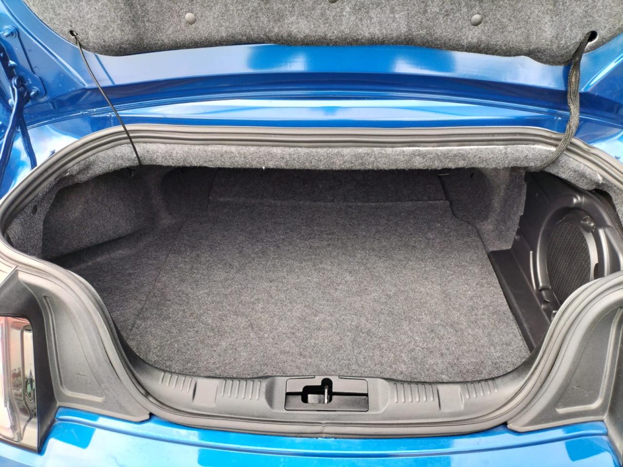 FORD MUSTANG GT CABRIOLET V8 5.0L