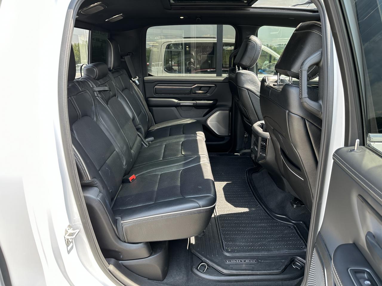 DODGE RAM 1500 CREW CAB LIMITED