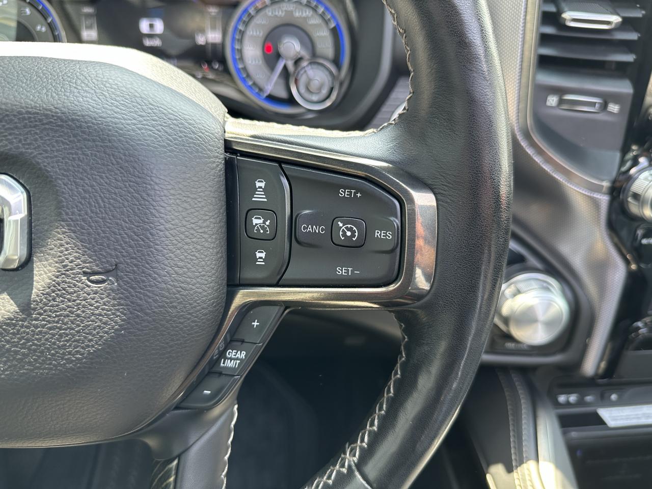 DODGE RAM 1500 CREW CAB LIMITED