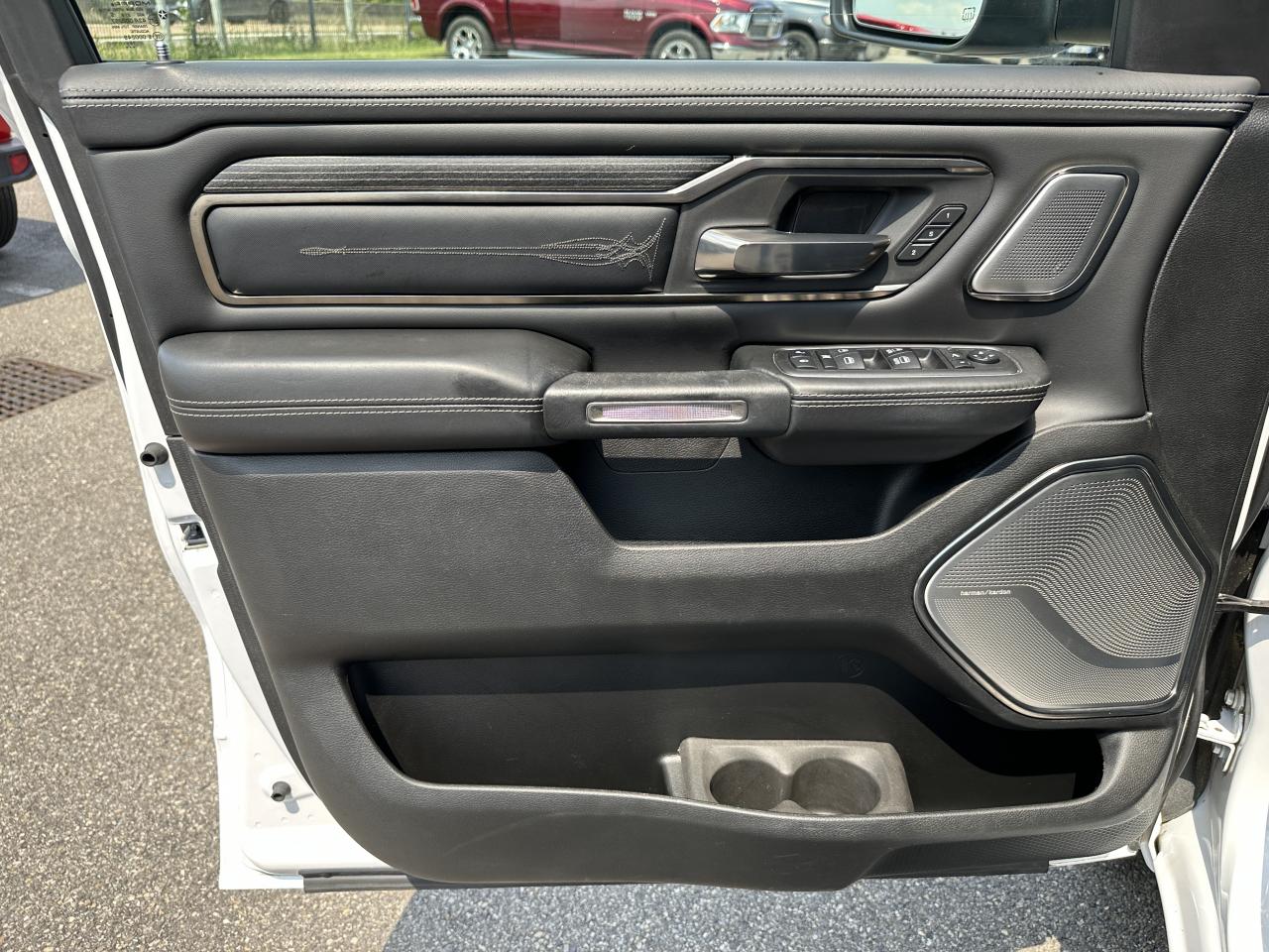 DODGE RAM 1500 CREW CAB LIMITED