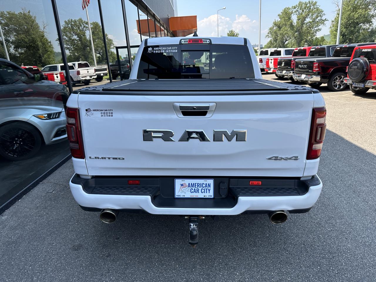DODGE RAM 1500 CREW CAB LIMITED