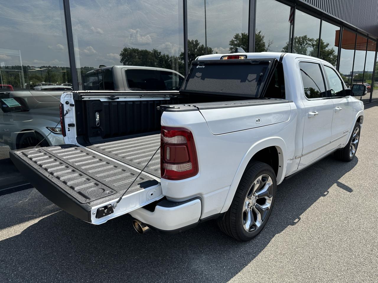 DODGE RAM 1500 CREW CAB LIMITED