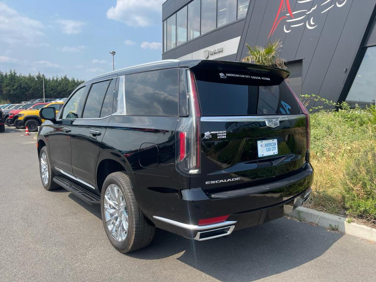 CADILLAC ESCALADE SUV Premium Luxury V8 6.2L
