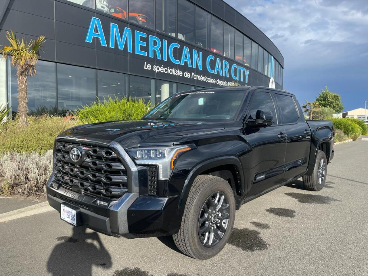 TOYOTA TUNDRA Crewmax PLATINUM