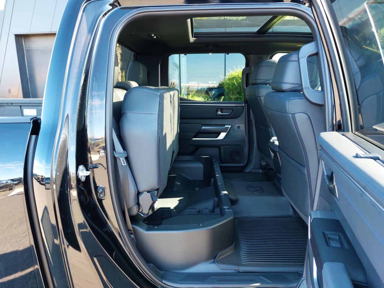 TOYOTA TUNDRA Crewmax PLATINUM