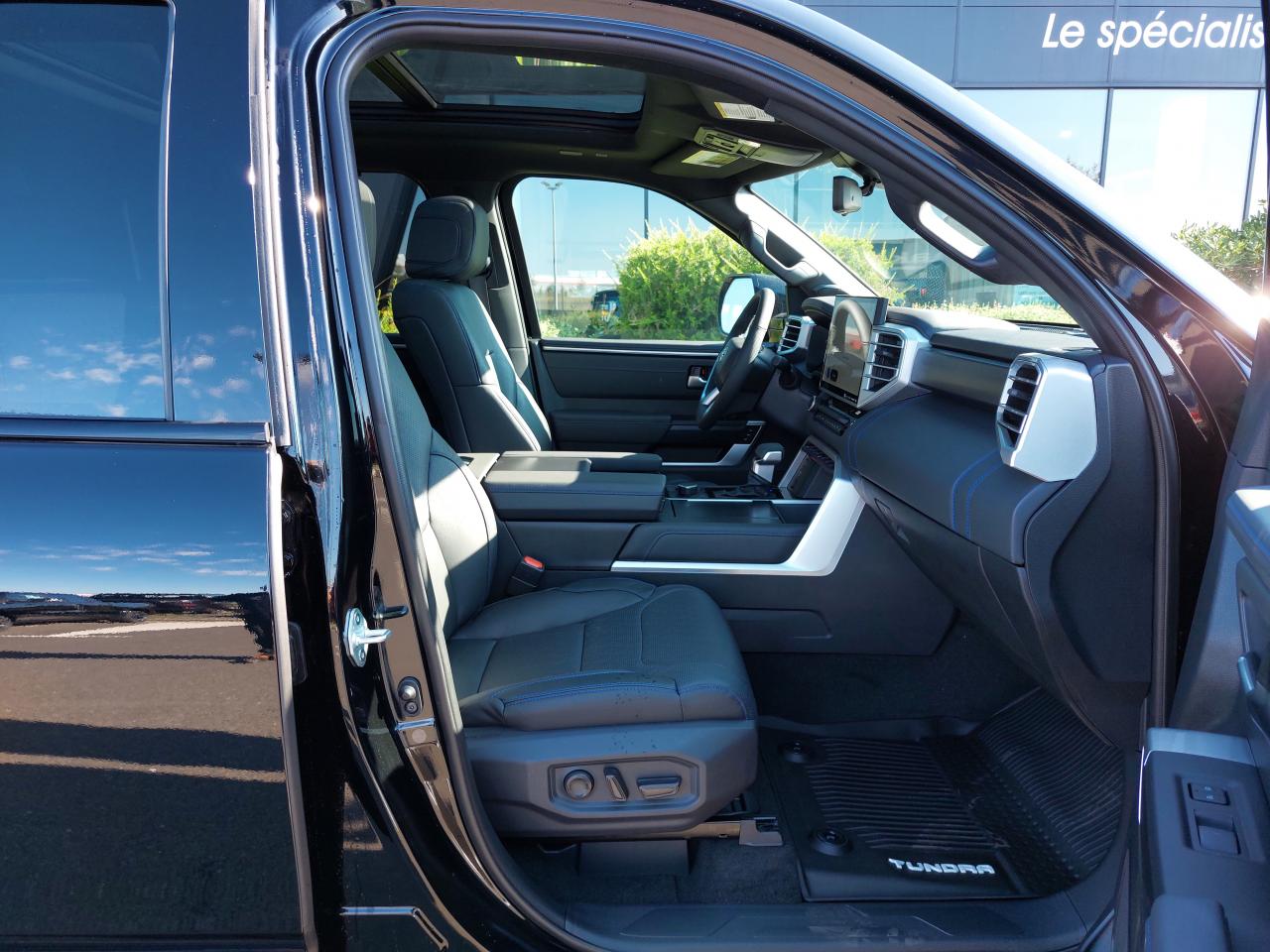 TOYOTA TUNDRA Crewmax PLATINUM