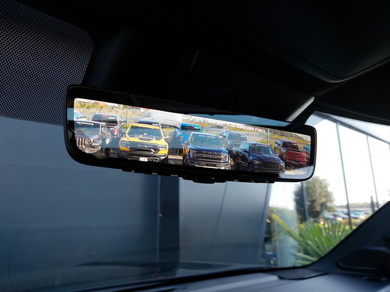 TOYOTA TUNDRA Crewmax PLATINUM