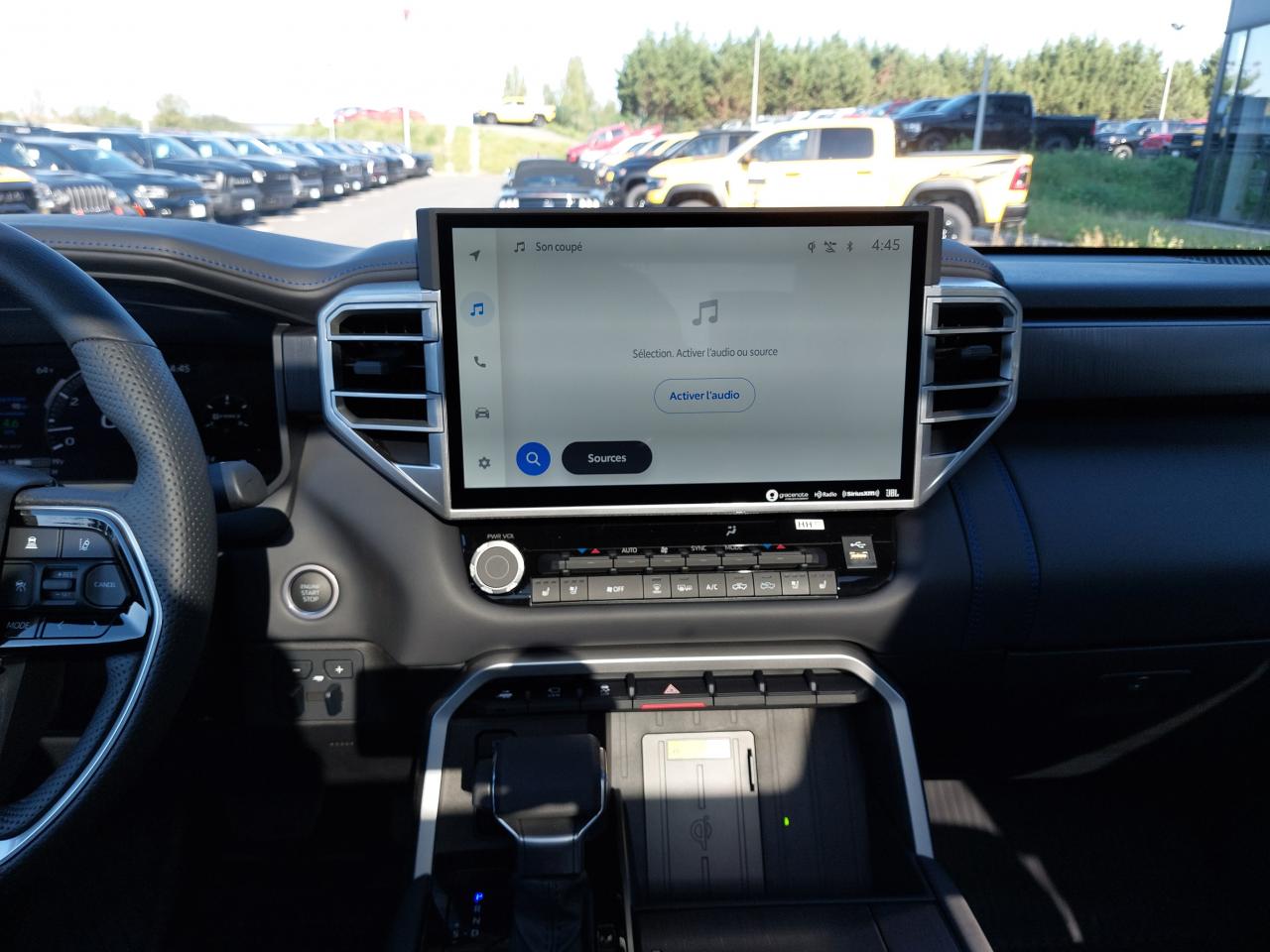 TOYOTA TUNDRA Crewmax PLATINUM