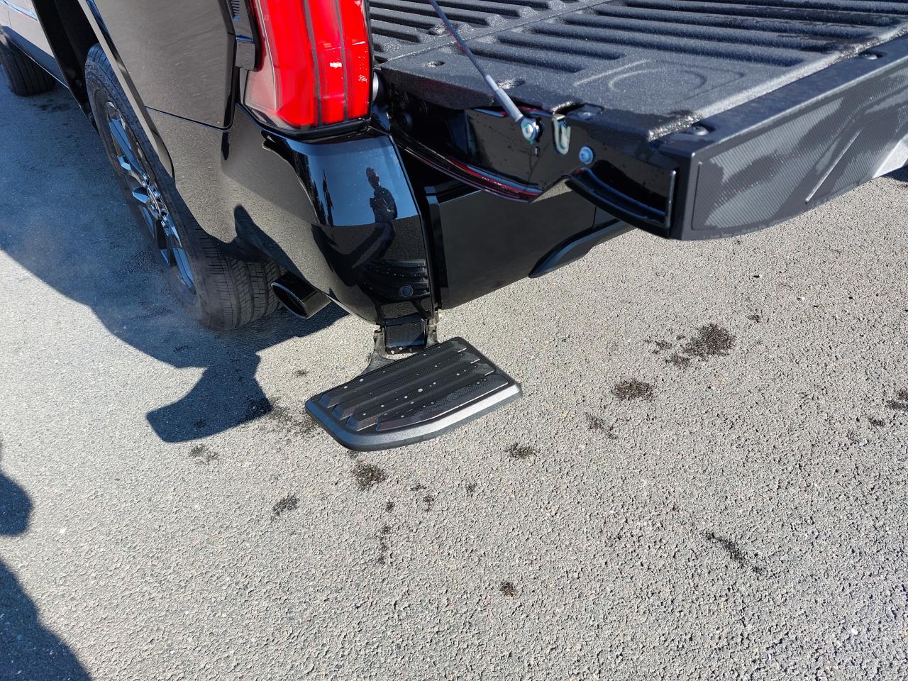 TOYOTA TUNDRA Crewmax PLATINUM