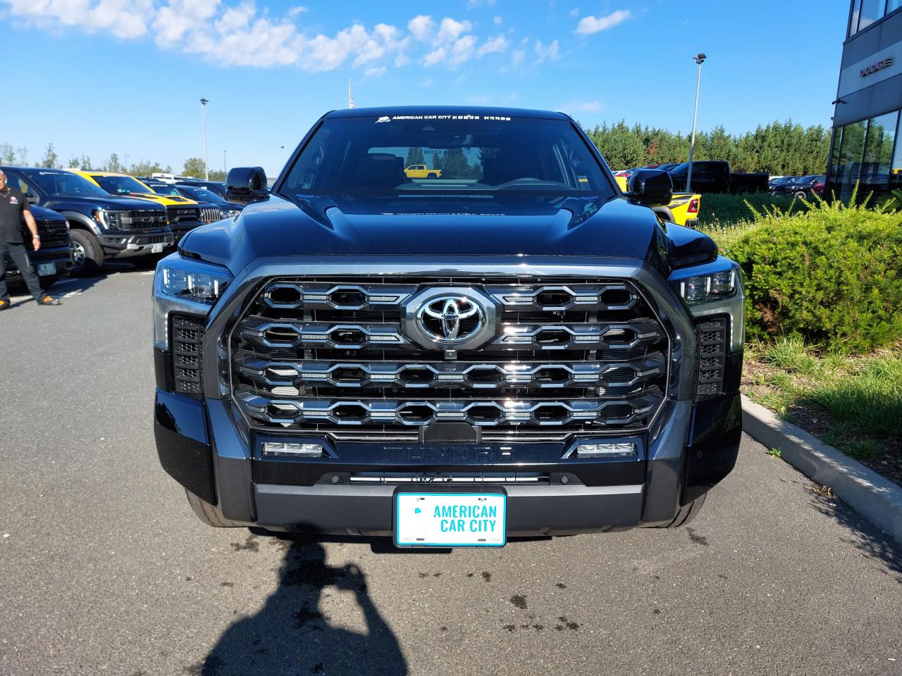 TOYOTA TUNDRA Crewmax PLATINUM