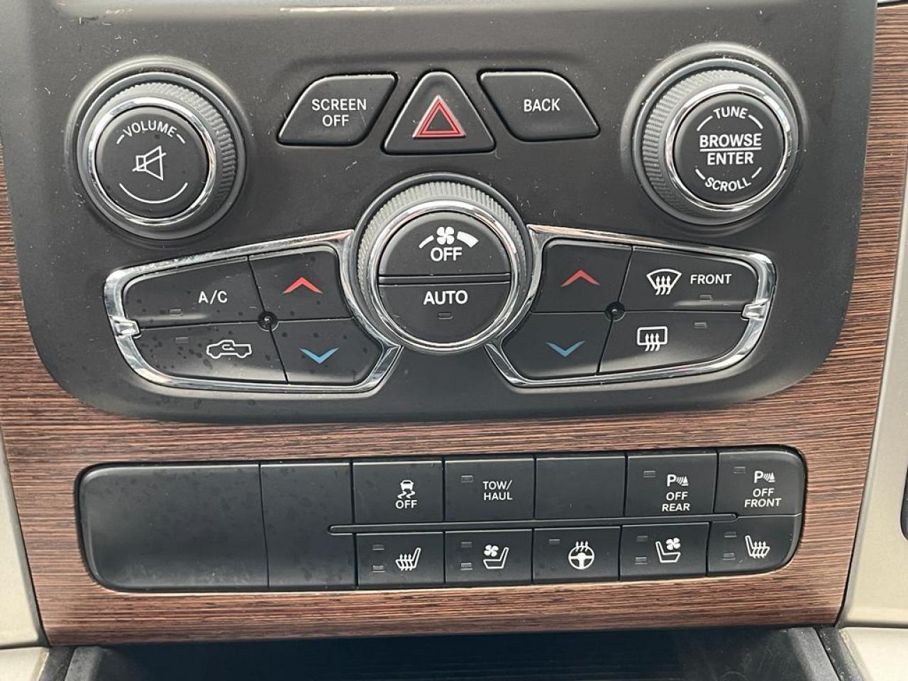 DODGE RAM 1500 crew Laramie ECODIESEL V6 3.0L