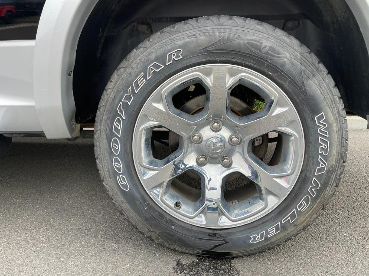 DODGE RAM 1500 crew Laramie ECODIESEL V6 3.0L