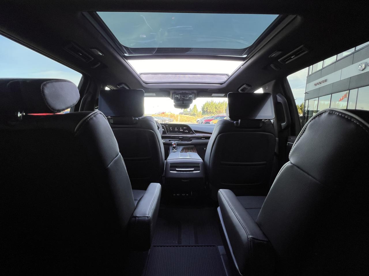 CADILLAC ESCALADE ESV Premium Luxury V8 6.2L