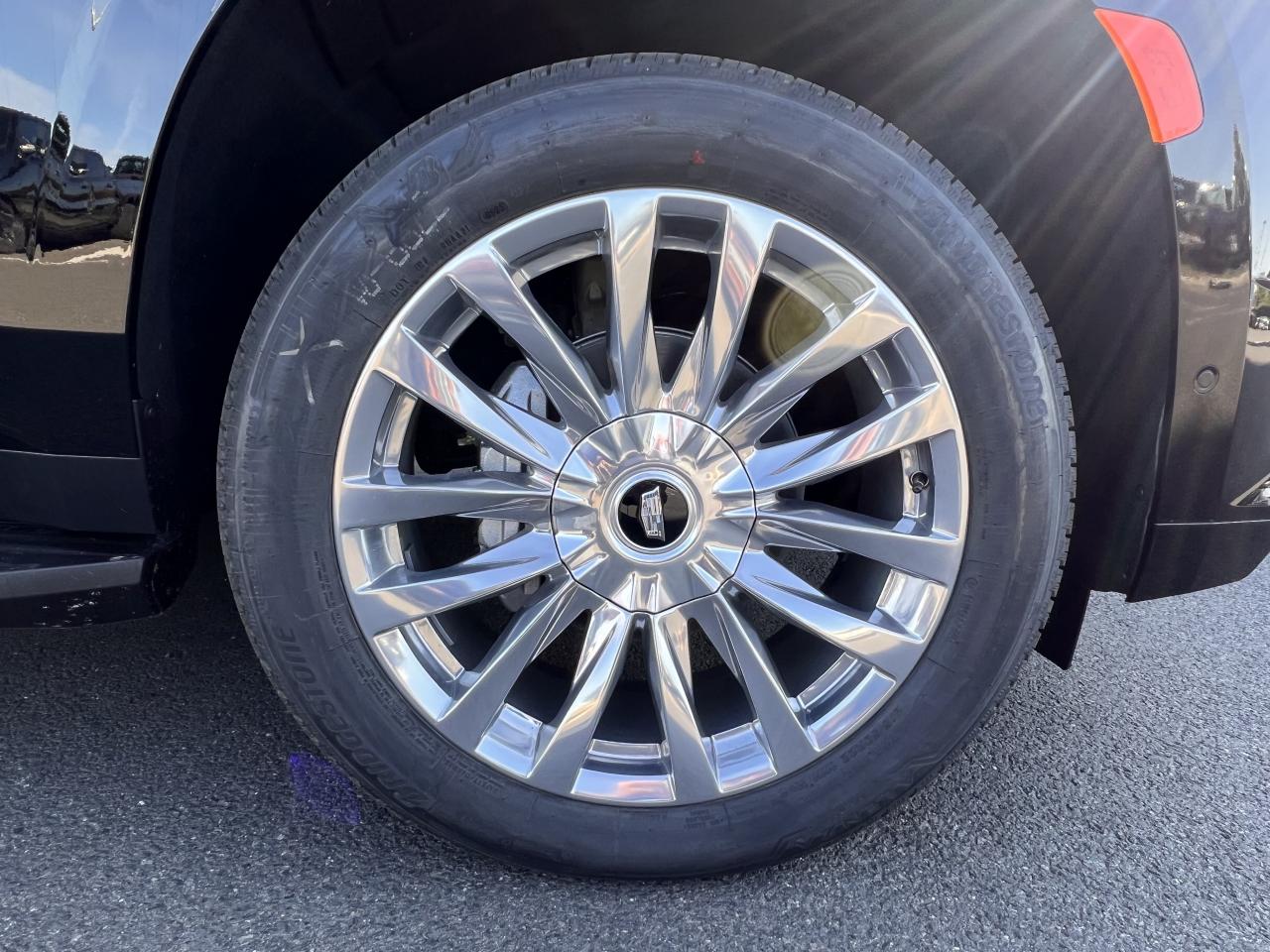 CADILLAC ESCALADE ESV Premium Luxury V8 6.2L