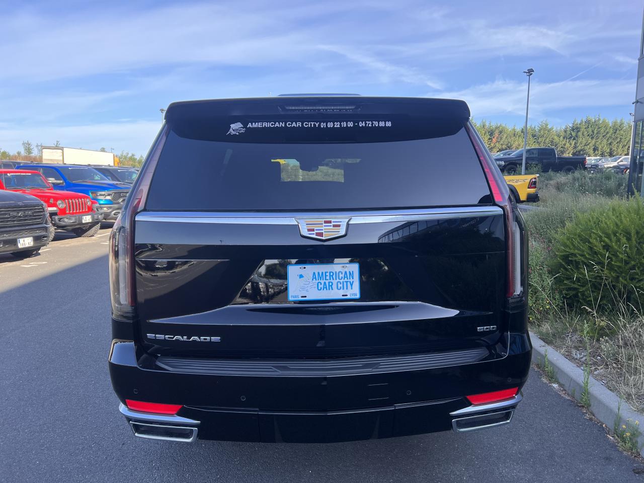 CADILLAC ESCALADE ESV Premium Luxury V8 6.2L