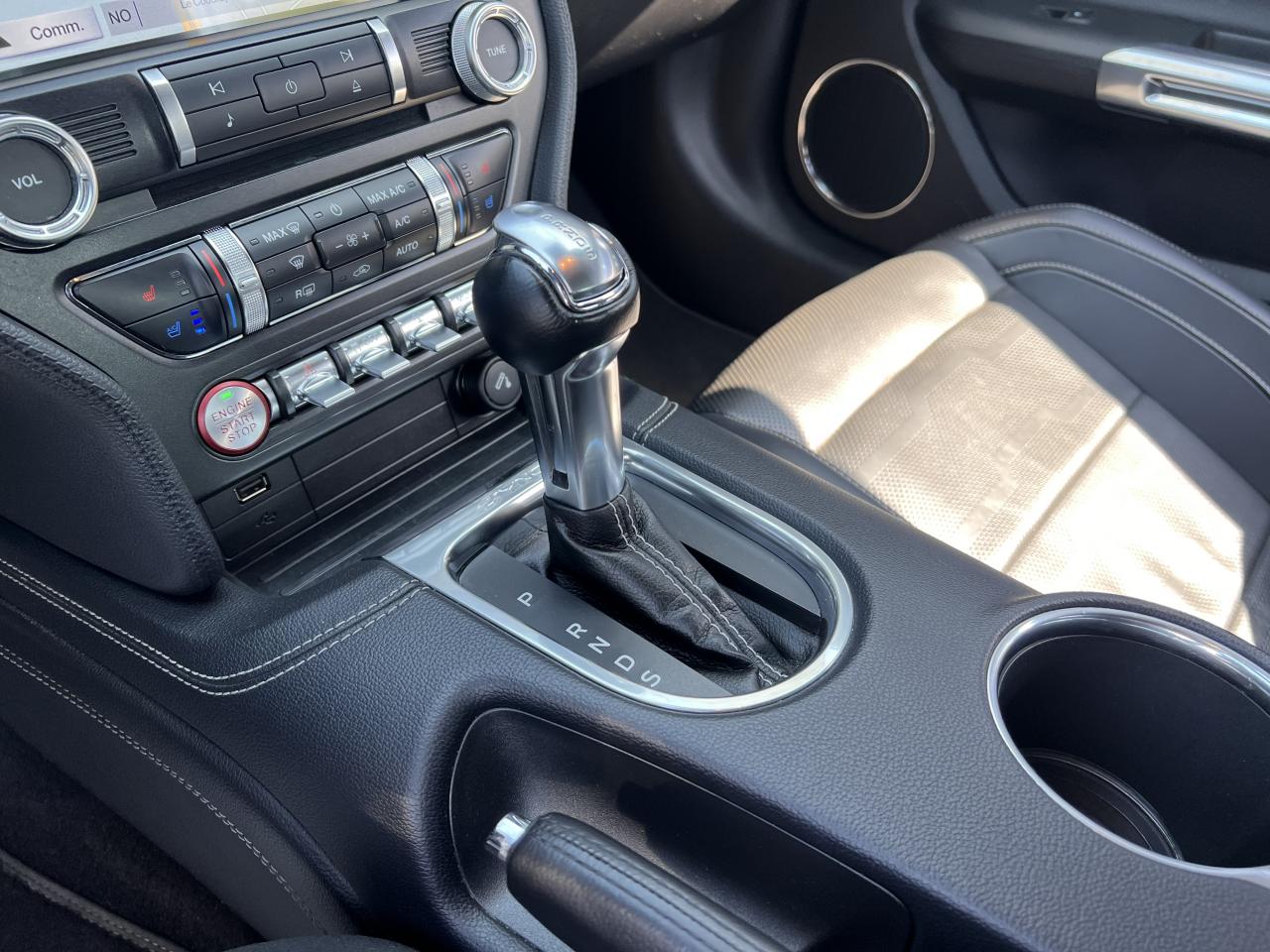 FORD MUSTANG GT CABRIOLET V8 5.0L BVA10