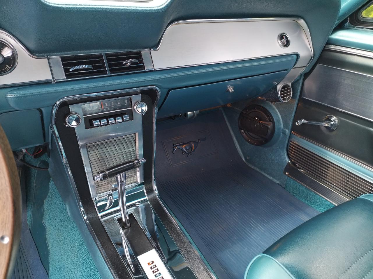 FORD MUSTANG 390 GTA FASTBACK