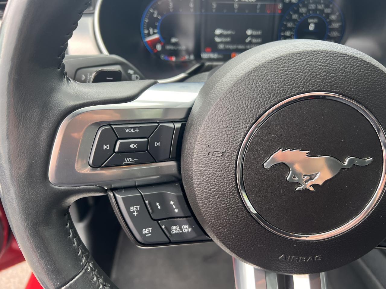 FORD MUSTANG GT fastback V8 5.0L