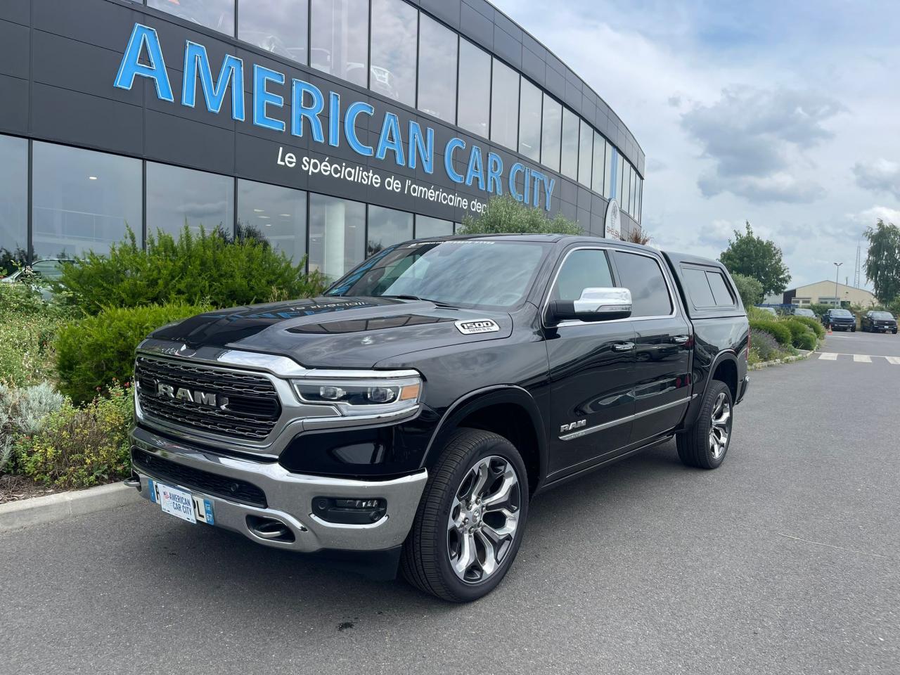 DODGE RAM 1500 CREW LIMITED