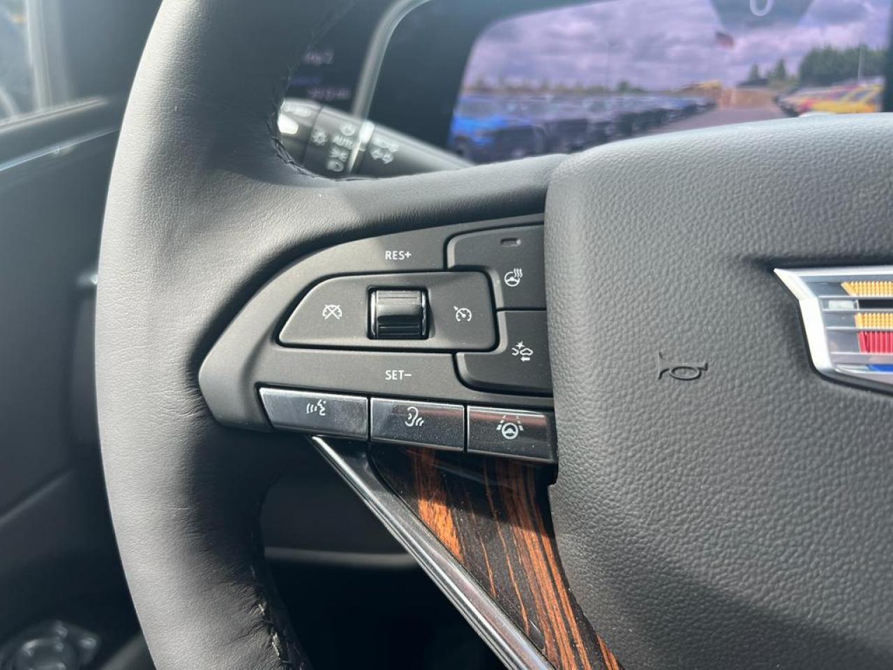 CADILLAC ESCALADE ESV Premium Luxury V8 6.2L CTTE Fourgon