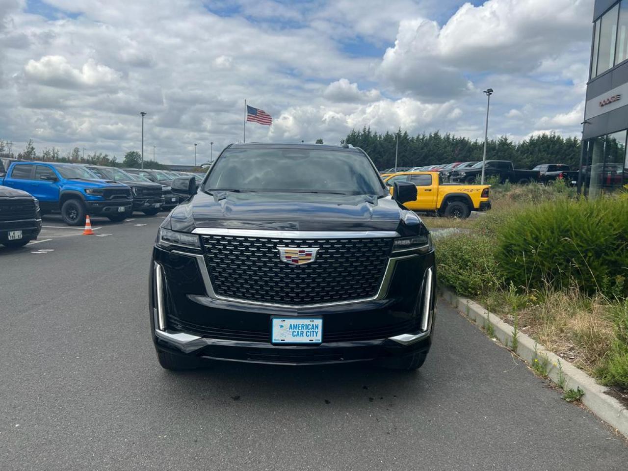 CADILLAC ESCALADE ESV Premium Luxury V8 6.2L CTTE Fourgon