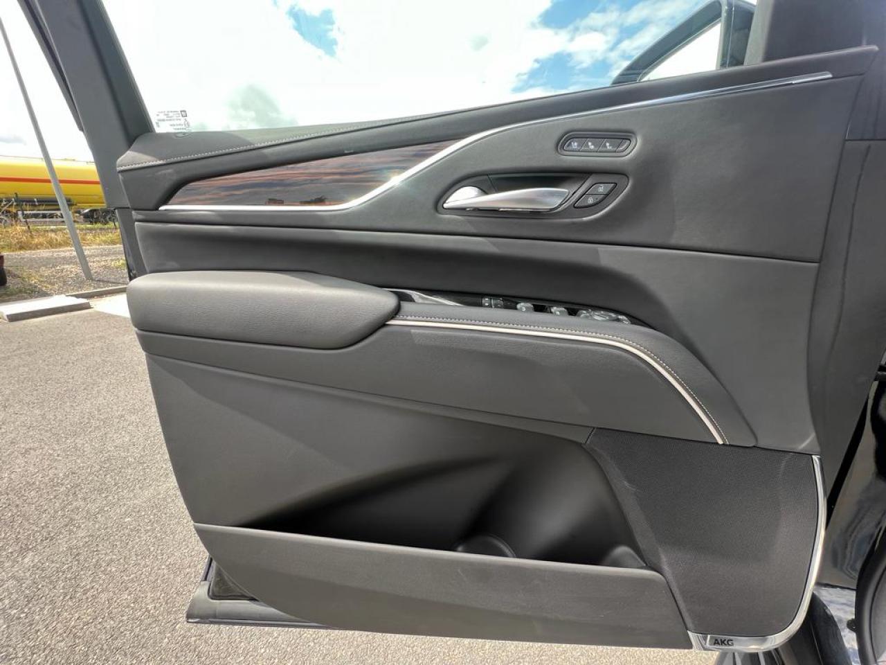 CADILLAC ESCALADE ESV Premium Luxury V8 6.2L CTTE Fourgon