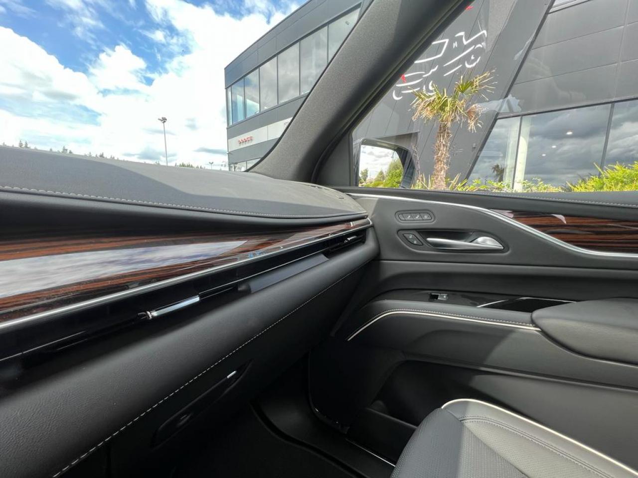 CADILLAC ESCALADE ESV Premium Luxury V8 6.2L CTTE Fourgon
