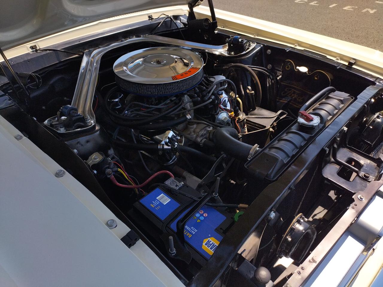 FORD MUSTANG CONVERTIBLE code C