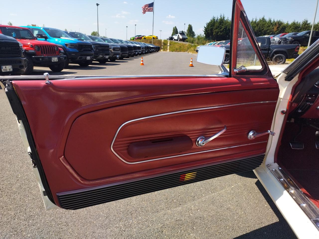 FORD MUSTANG CONVERTIBLE code C