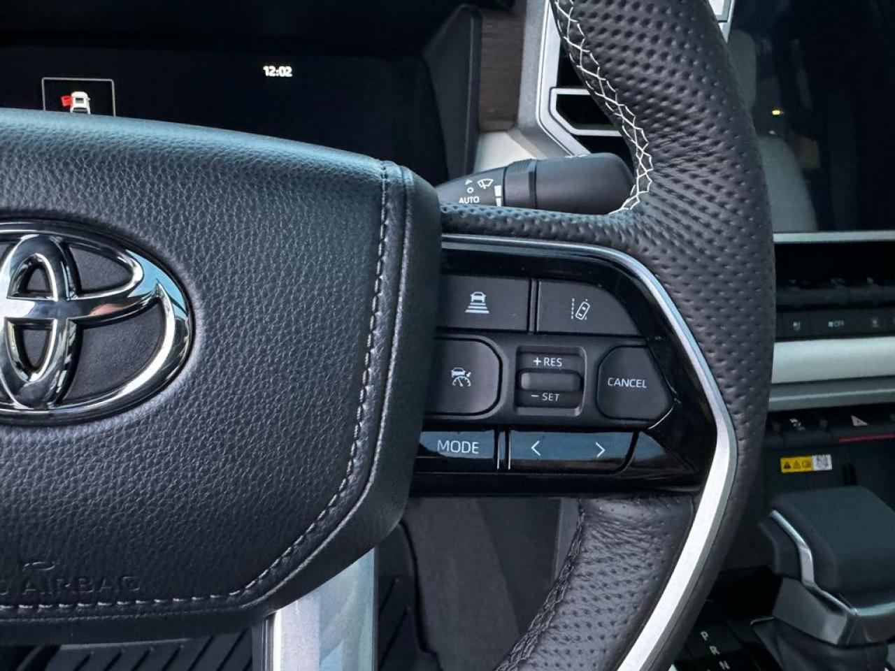 TOYOTA TUNDRA Crewmax CAPSTONE Hybrid