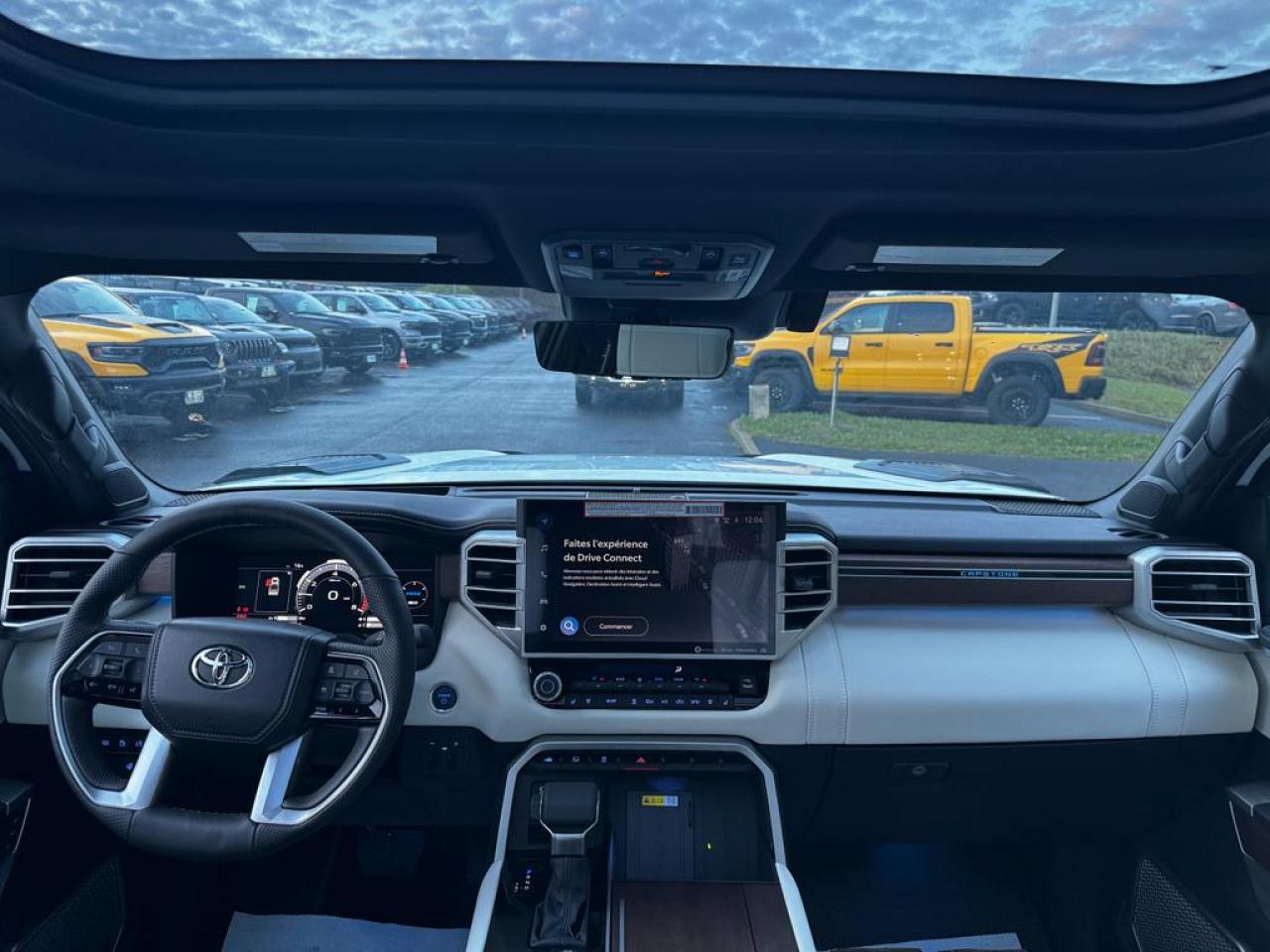 TOYOTA TUNDRA Crewmax CAPSTONE Hybrid