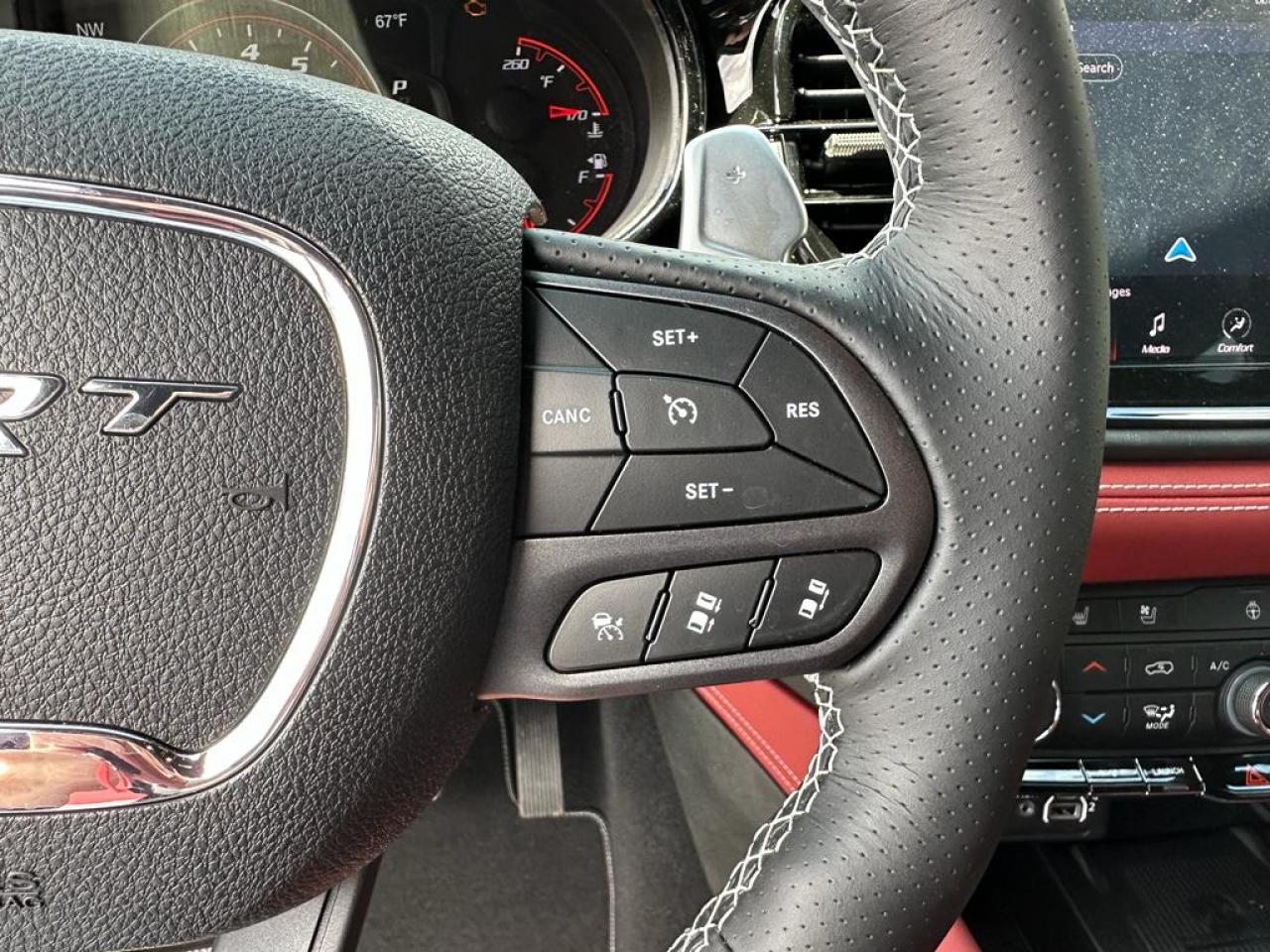DODGE DURANGO V8 6.4L SRT392